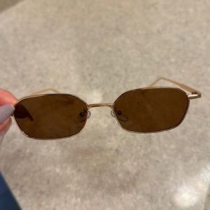 Brown lenses with glasses case